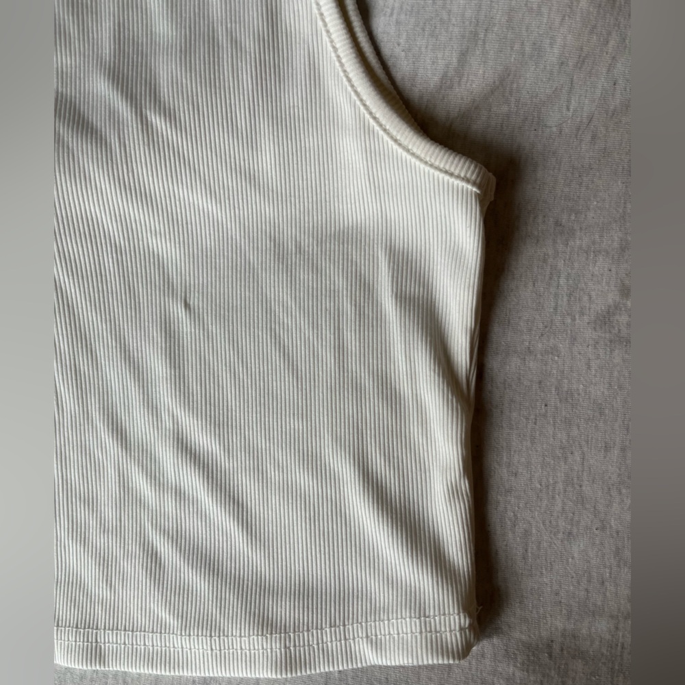 ✨ 3 for $10 ✨ SHEIN S Ribbed Mock Neck Tops! - Picture 4 of 16